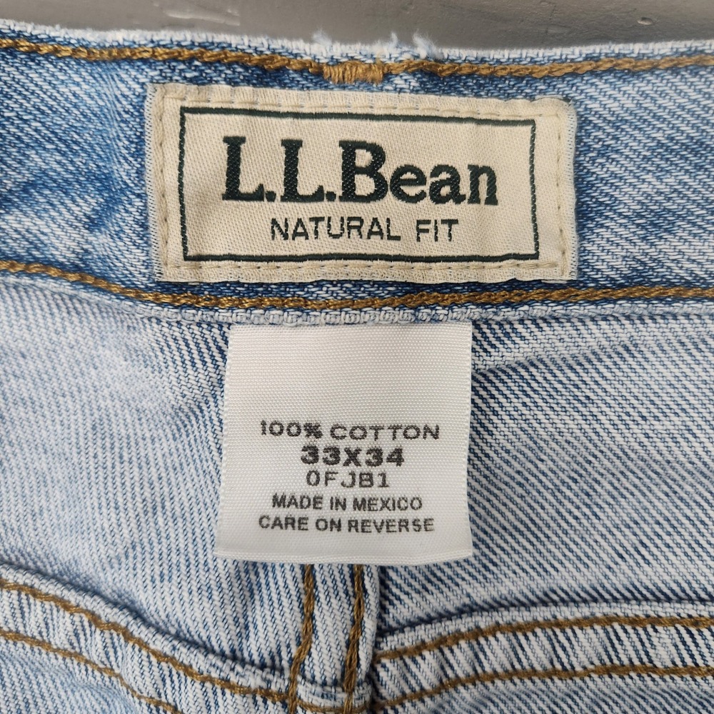 Vintage LL Bean Light Wash Natural Fit Jeans 33x34 Distressed Denim Straight Leg - Picture 3 of 16
